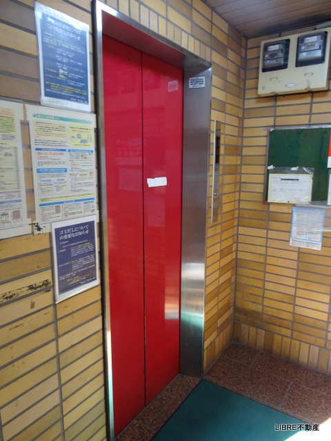 ロビー　エレベーター完備