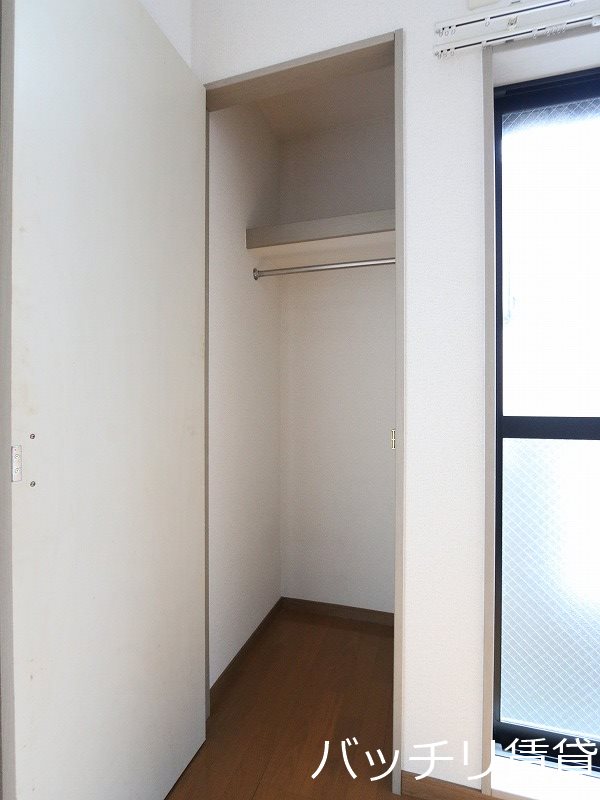 収納　同型タイプの為、現状を優先致します。