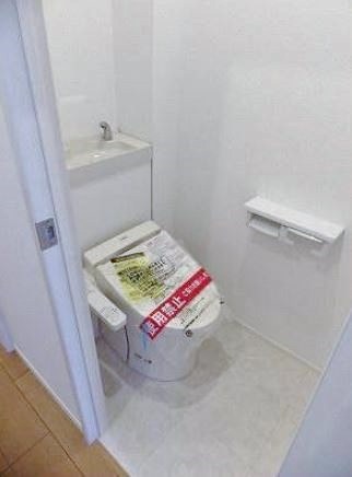 トイレ　別部屋参照写真