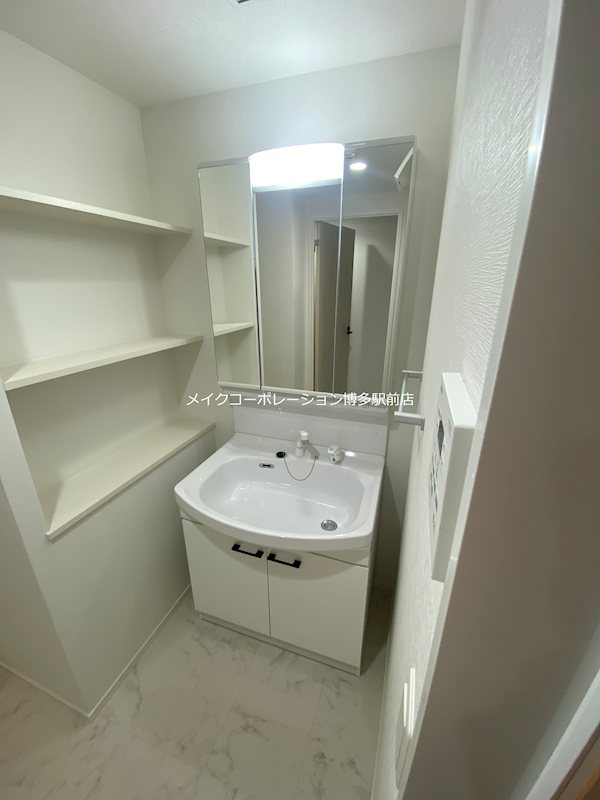 洗面設備　※写真は棟内別部屋参考写真