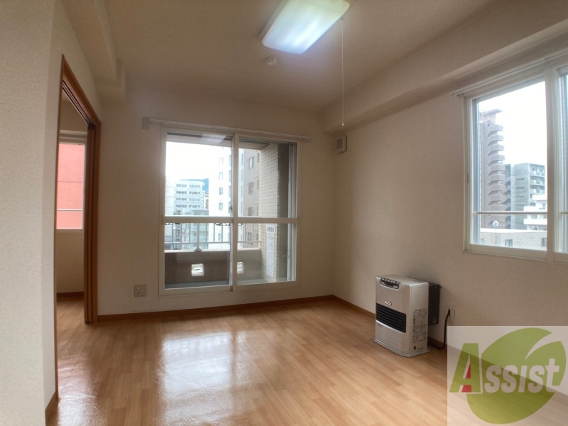 居室・リビング　広くてキレイなお部屋が広がっていて、充実した生活が送れそう。