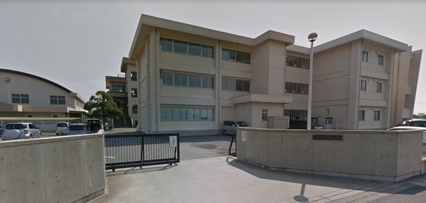 小学校　足利市立梁田小学校（小学校）まで660m