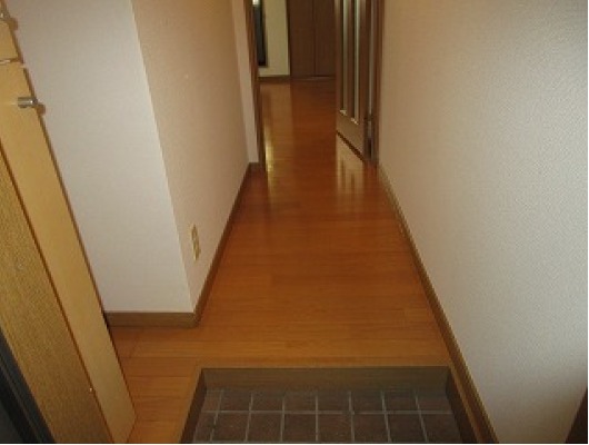 玄関　開放感のある玄関ですね