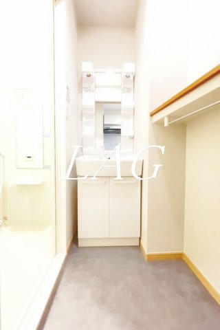 洗面設備　独立洗面台です。