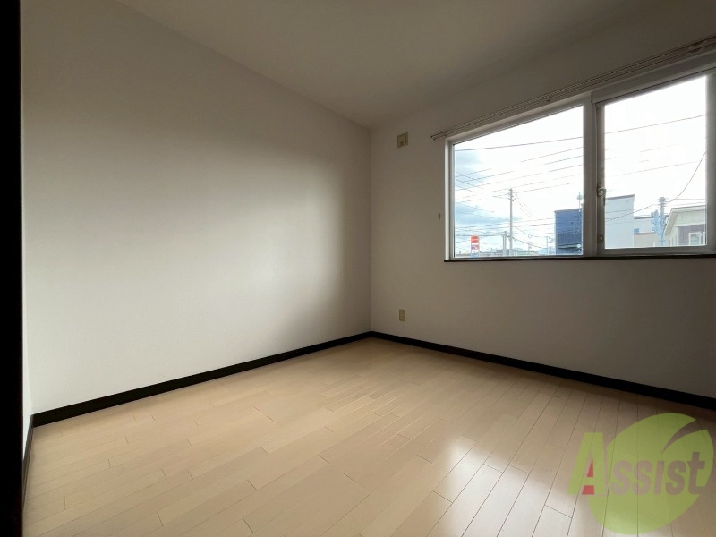 その他部屋・スペース　広々していて使いやすい洋室になっていました！