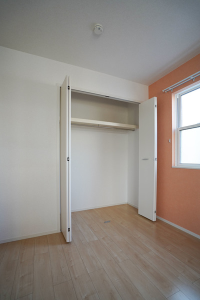 収納　同じ建物の別なお部屋