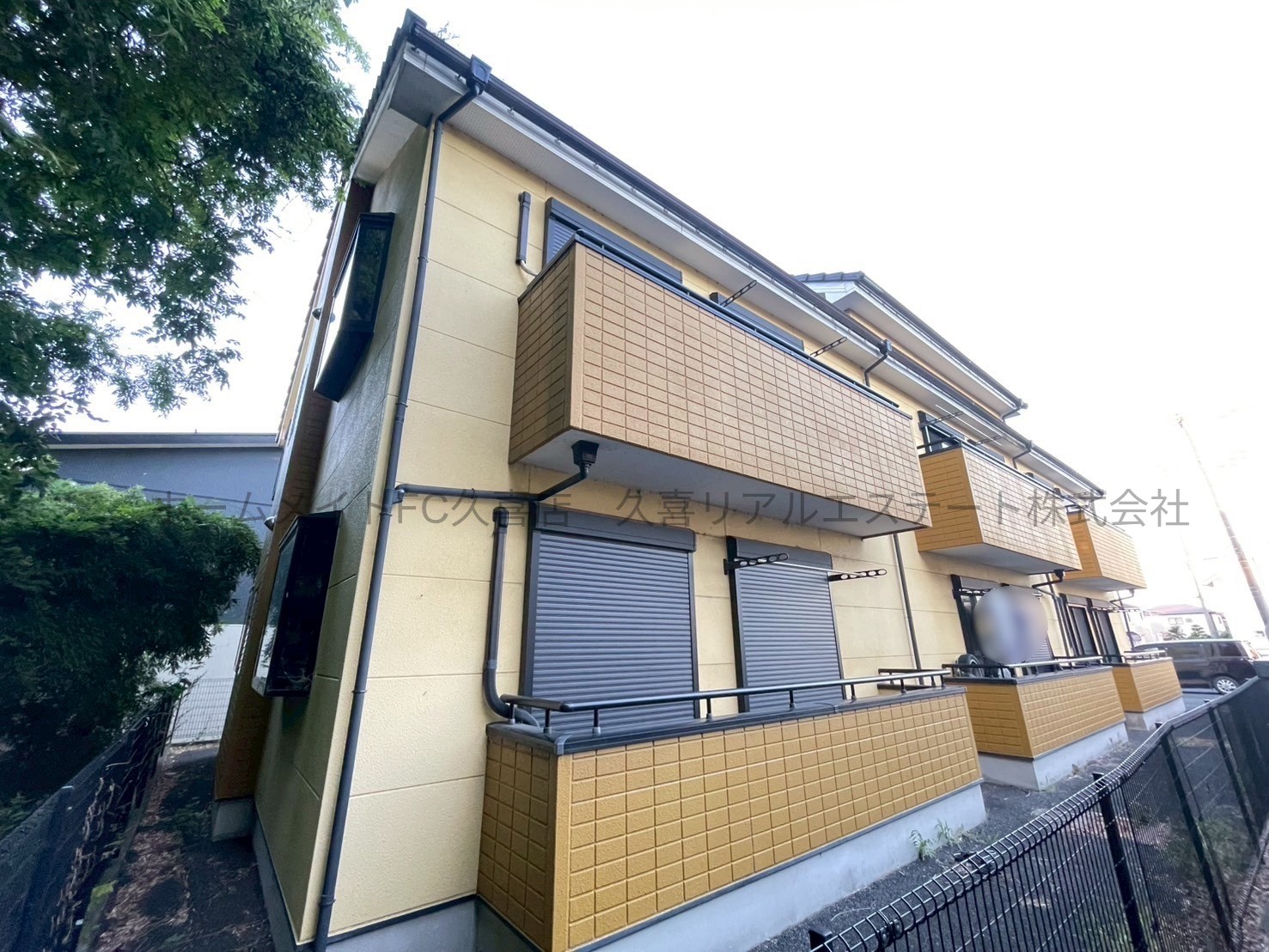 建物外観　嬉しい！山吹色の素敵な！外観！