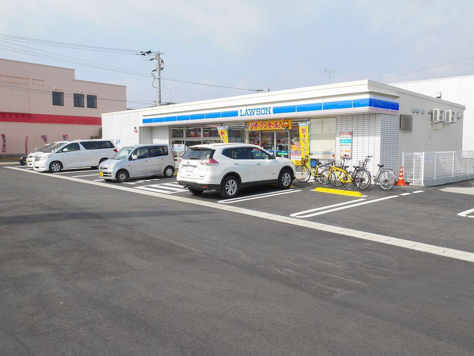 コンビニ　ローソン佐賀南部バイパス店（コンビニ）まで682m