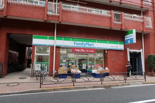 コンビニ　ファミリーマート小石川ゆたて坂店（コンビニ）まで341m
