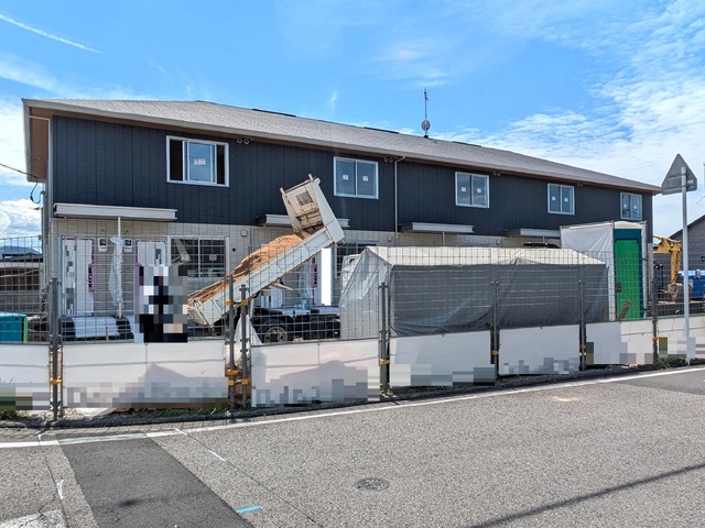 建物外観　建築中