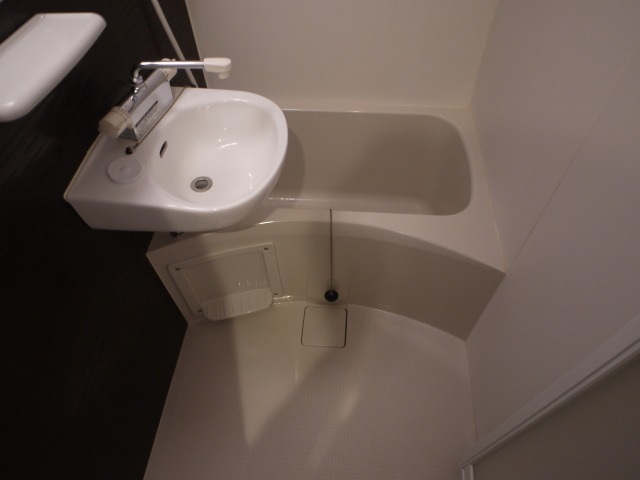 バス・シャワールーム　バス・トイレ別　浴室換気乾燥機