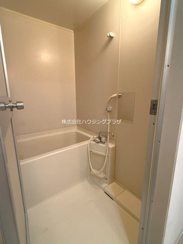 バス・シャワールーム　バスルーム