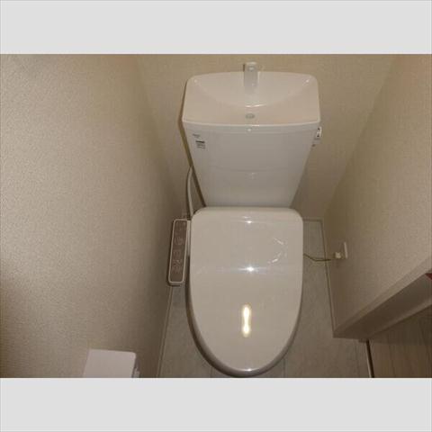 リーブルファイン足立辰沼のトイレ写真