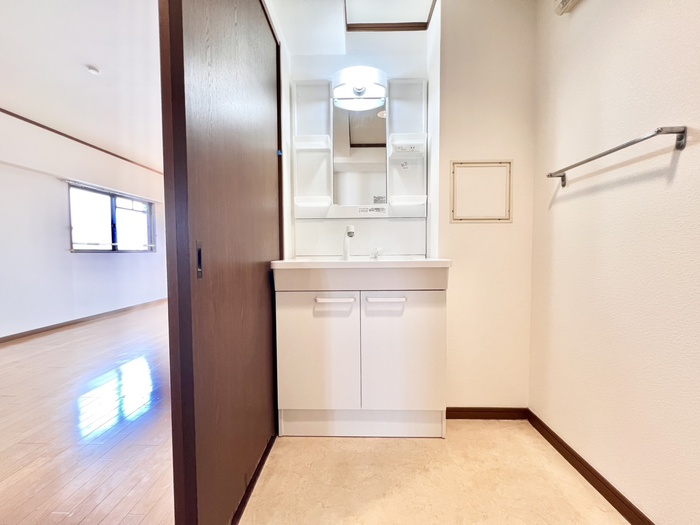 洗面設備　別号室のお部屋になります。