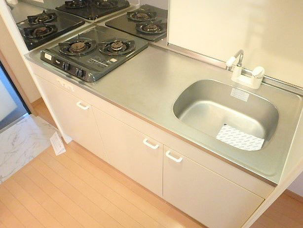 キッチン　★シンクとコンロ間のスペースがあり、料理のしやすさ◎★