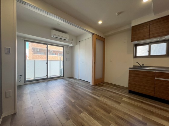 居室・リビング　※別部屋の写真です