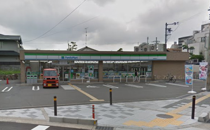 コンビニ　ファミリーマート 曽根東町店（コンビニ）まで38m