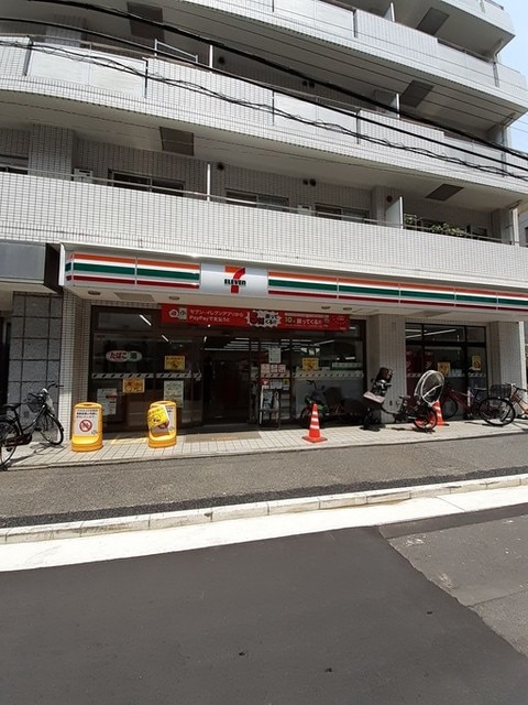 コンビニ　セブンイレブン 代々木上原駅前店（コンビニ）まで389m