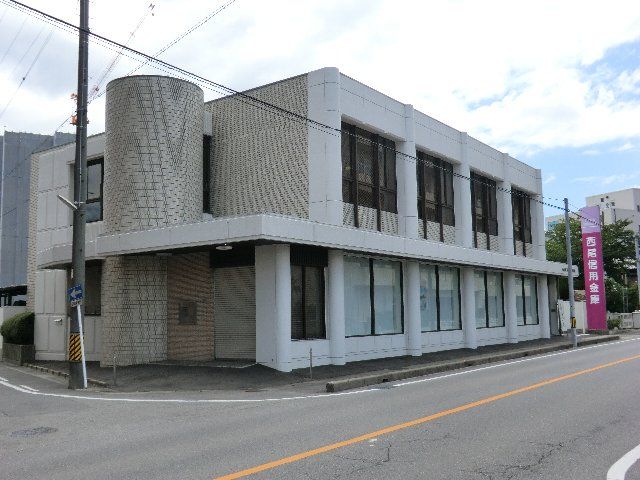銀行　西尾信用金庫 安城支店（銀行）まで639m