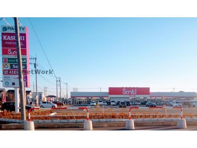 ショッピングセンター　サンキ加須大利根店（ショッピングセンター）まで400m