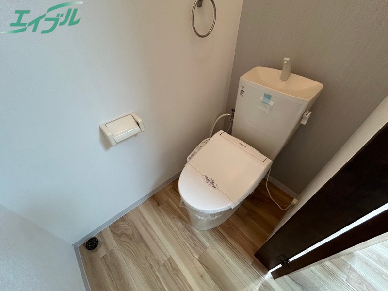 トイレ　同型部屋写真です。