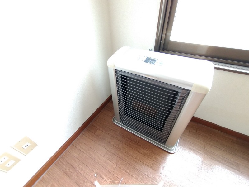 その他設備　灯油暖房です。札幌の寒い冬もこれで大丈夫！