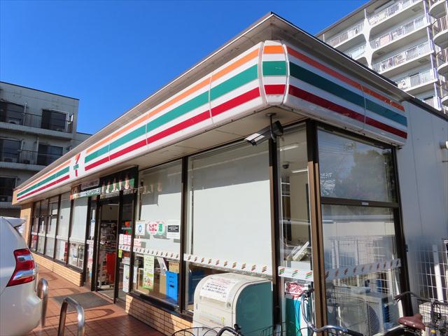 コンビニ　セブン－イレブン板橋前野町１丁目店（コンビニ）まで977m
