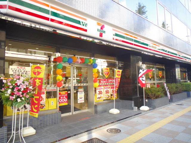 コンビニ　セブンイレブン（コンビニ）まで100m