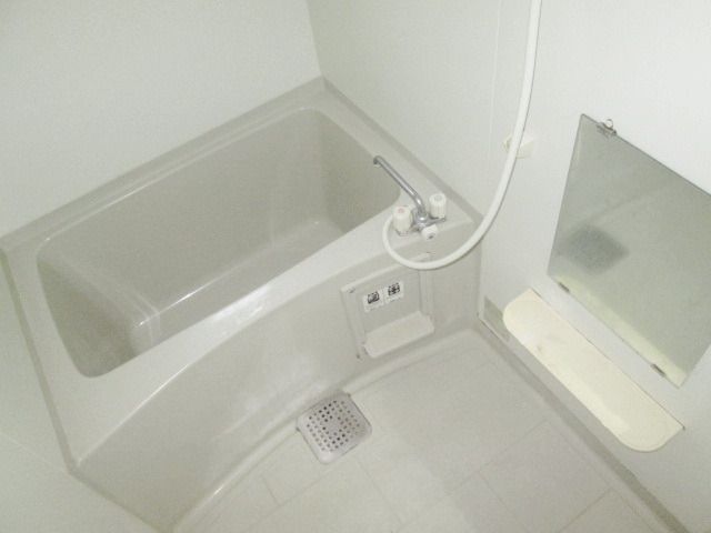 バス・シャワールーム　別部屋参考写真