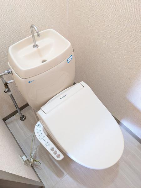 トイレ　トイレ