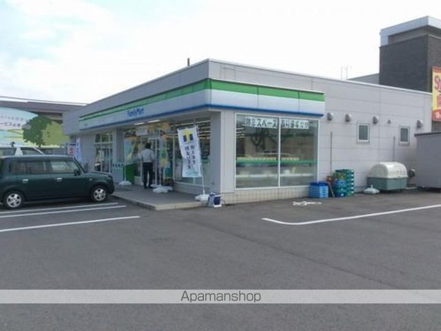 コンビニ　ファミリーマート　若杉店（コンビニ）まで1000m