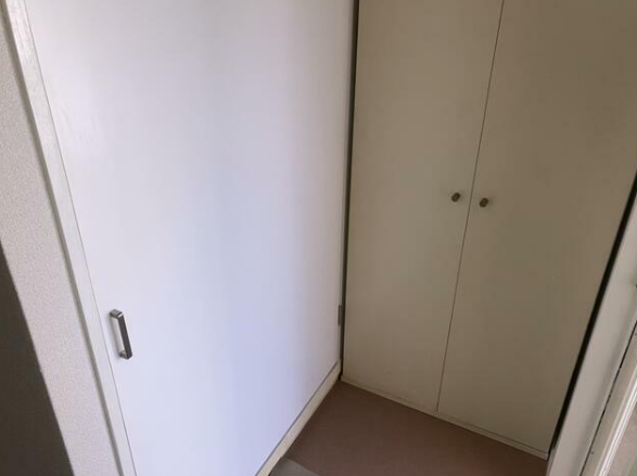 玄関　※別部屋参考写真☆玄関にはシューズBOXあり☆