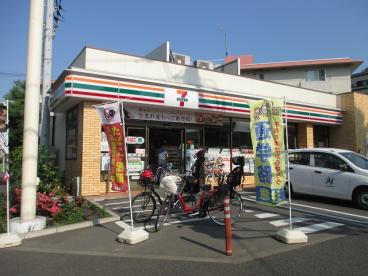 コンビニ　セブンイレブン世田谷駒沢公園通り店（コンビニ）まで1086m