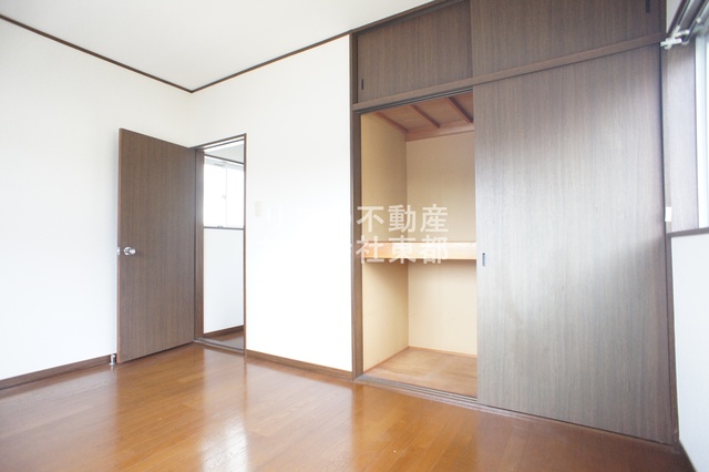 金程2丁目戸建住宅の内装写真