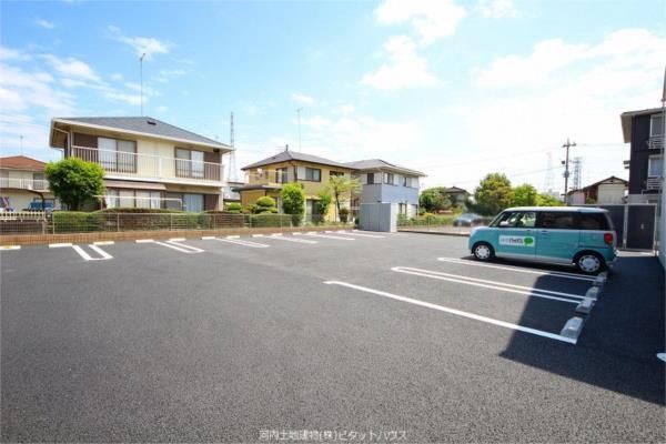 駐車場　キッチン