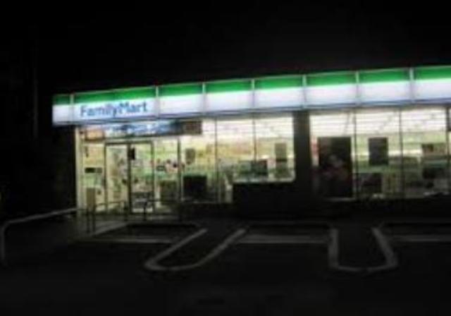 コンビニ　ファミリーマート原町二丁目店（コンビニ）まで513m