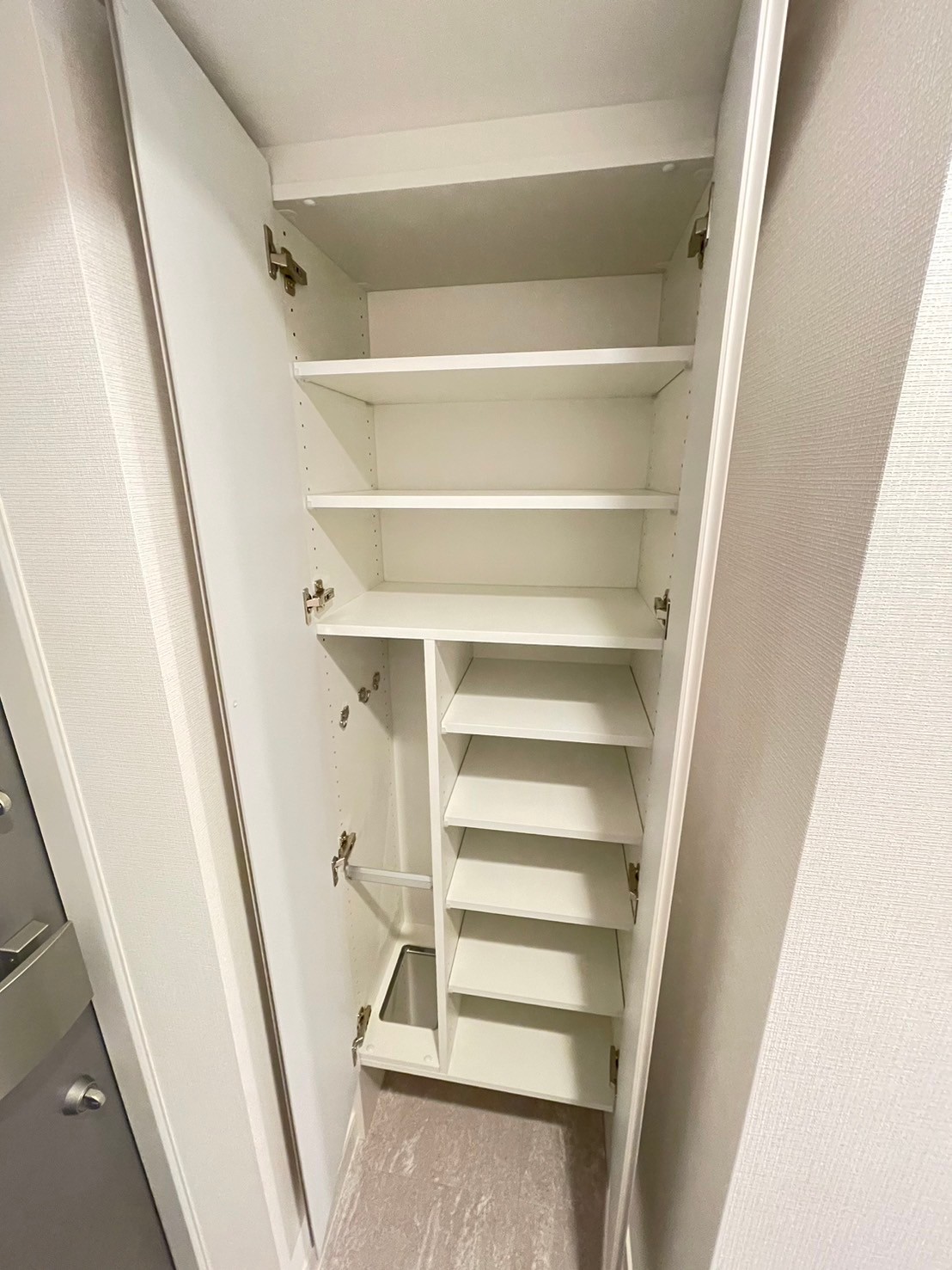 玄関　シューズボックス