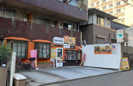 飲食店　NEW DELHI SPICE(ニューデリースパイス)（飲食店）まで520m