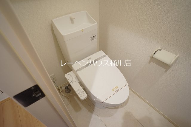 トイレ　レーベンハウス桶川店へ　048-787-5511
