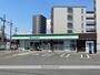 コンビニ　ファミリーマート八尾安中町六丁目店（コンビニ）まで500m