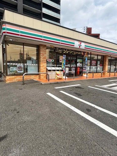 コンビニ　セブンイレブン 名古屋千代田4丁目店（コンビニ）まで357m