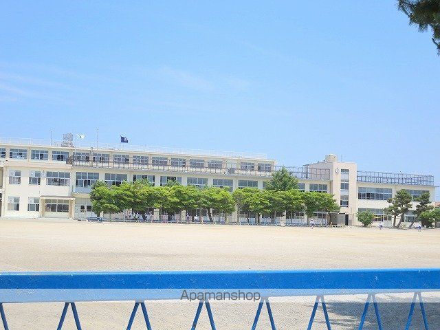 小学校　篠原小学校（小学校）まで750m