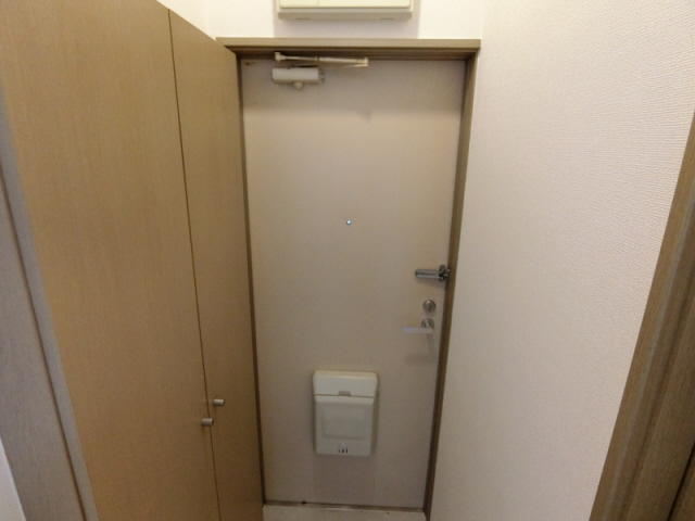 玄関　シューズボックス付き玄関