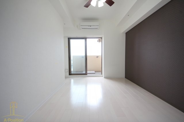 居室・リビング　ラグゼ天神橋