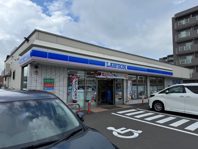 コンビニ　ローソン野幌駅南口店（コンビニ）まで711m
