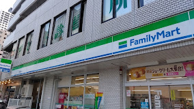 コンビニ　ファミリーマート練馬駅西口店（コンビニ）まで232m