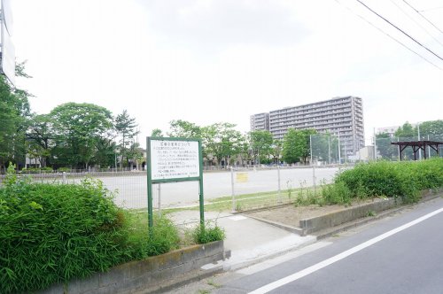 公園　氷川公園（公園）まで640m