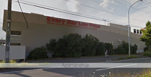スーパー　ビッグハウス新川店（スーパー）まで499m