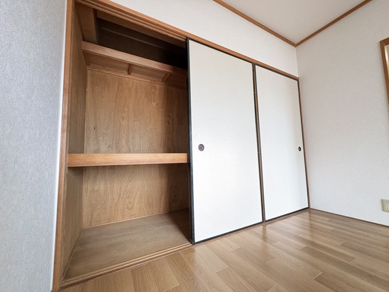 収納　※別部屋の写真です