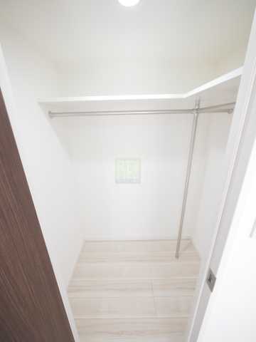 収納　モンレーヴ御徒町